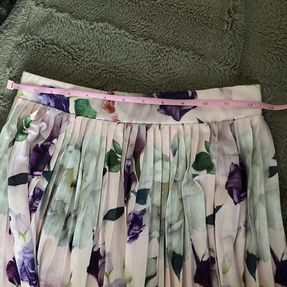 Summer Floral Print Maxi skirt size medium - Picture 3 of 5